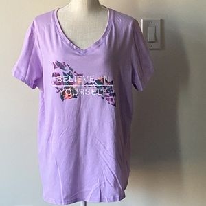 🔥2 for $$10🔥 Tek Gear V-Neck Tee   Cotton/Polyester   Lavender/Graphic    1X